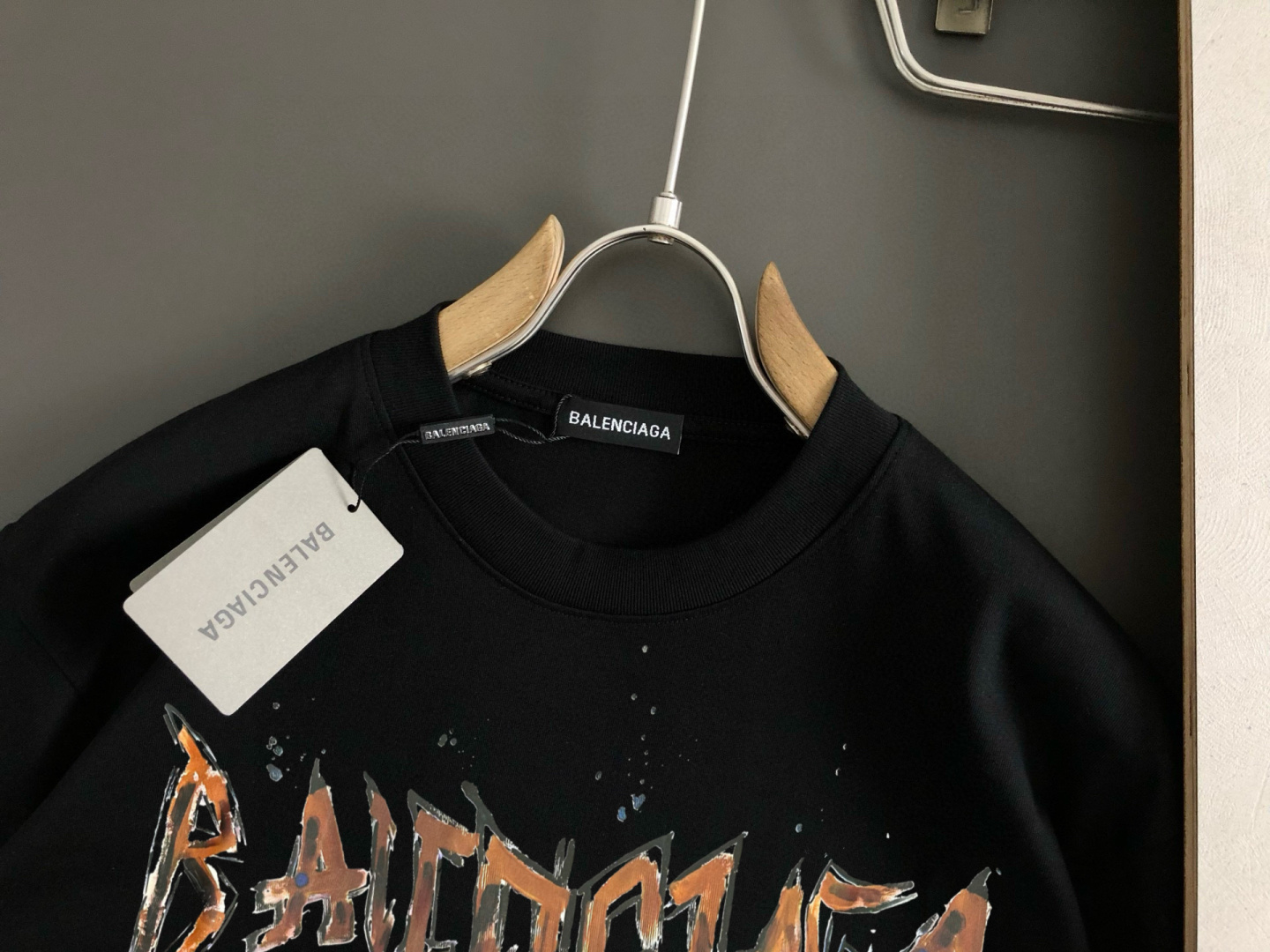 “2025SS Spring Summer T-Shirt: Comfortable Skin, Durable, Dressable, Classic Logo Design, Original Craft, Sizes M-3XL” - 图片 2