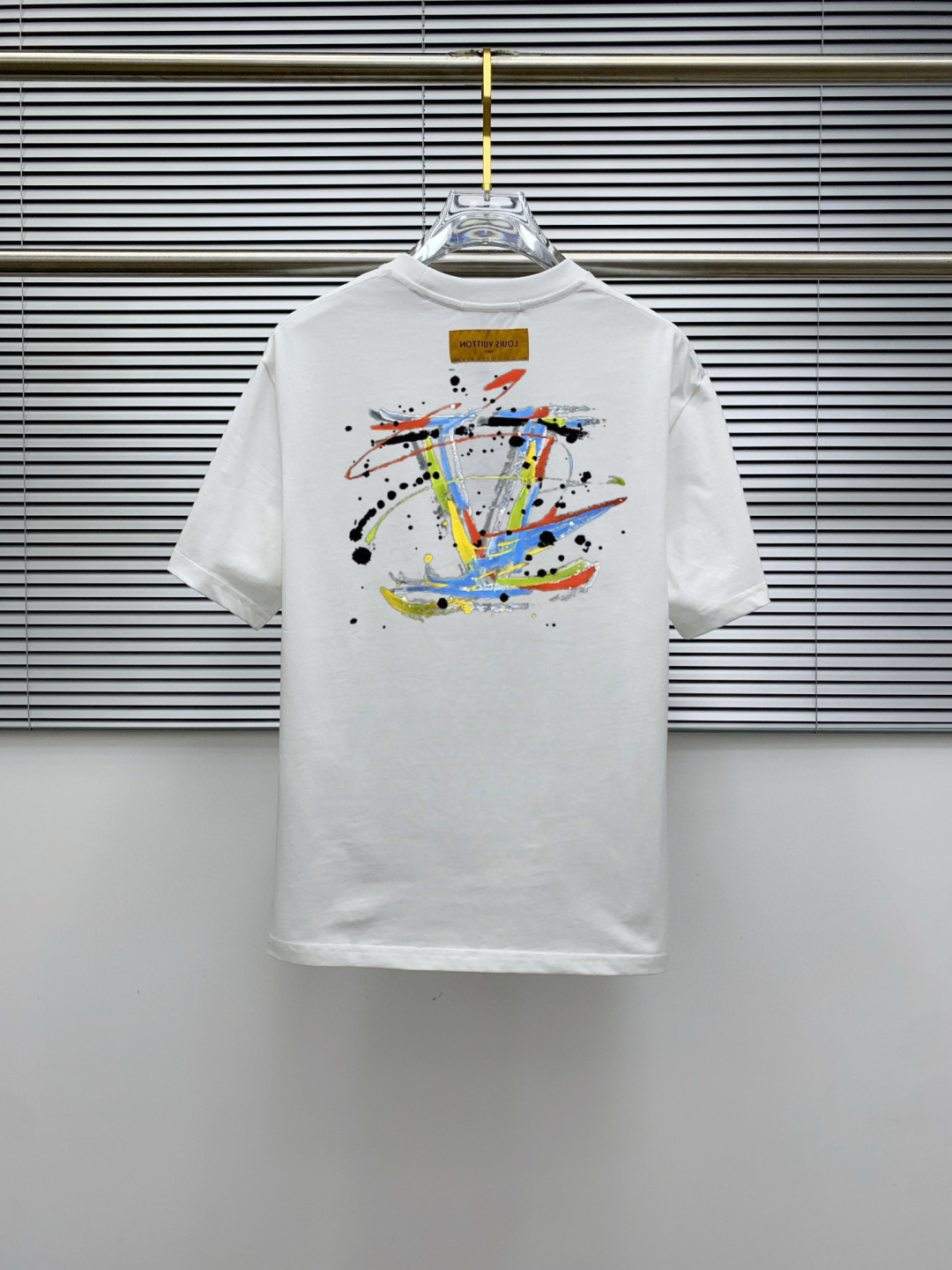 P80 LV 2026 Nueva colección de primavera-verano, la última camiseta de cuello redondo de manga corta de tienda, de alta…