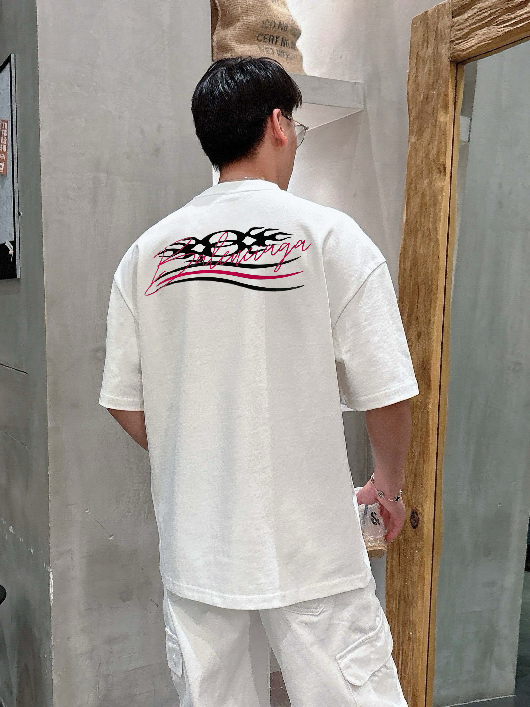 P80 👿Balenciaga 2026 verano nuevo estilo debut contador última camiseta de manga corta con cuello redondo diseño perso…