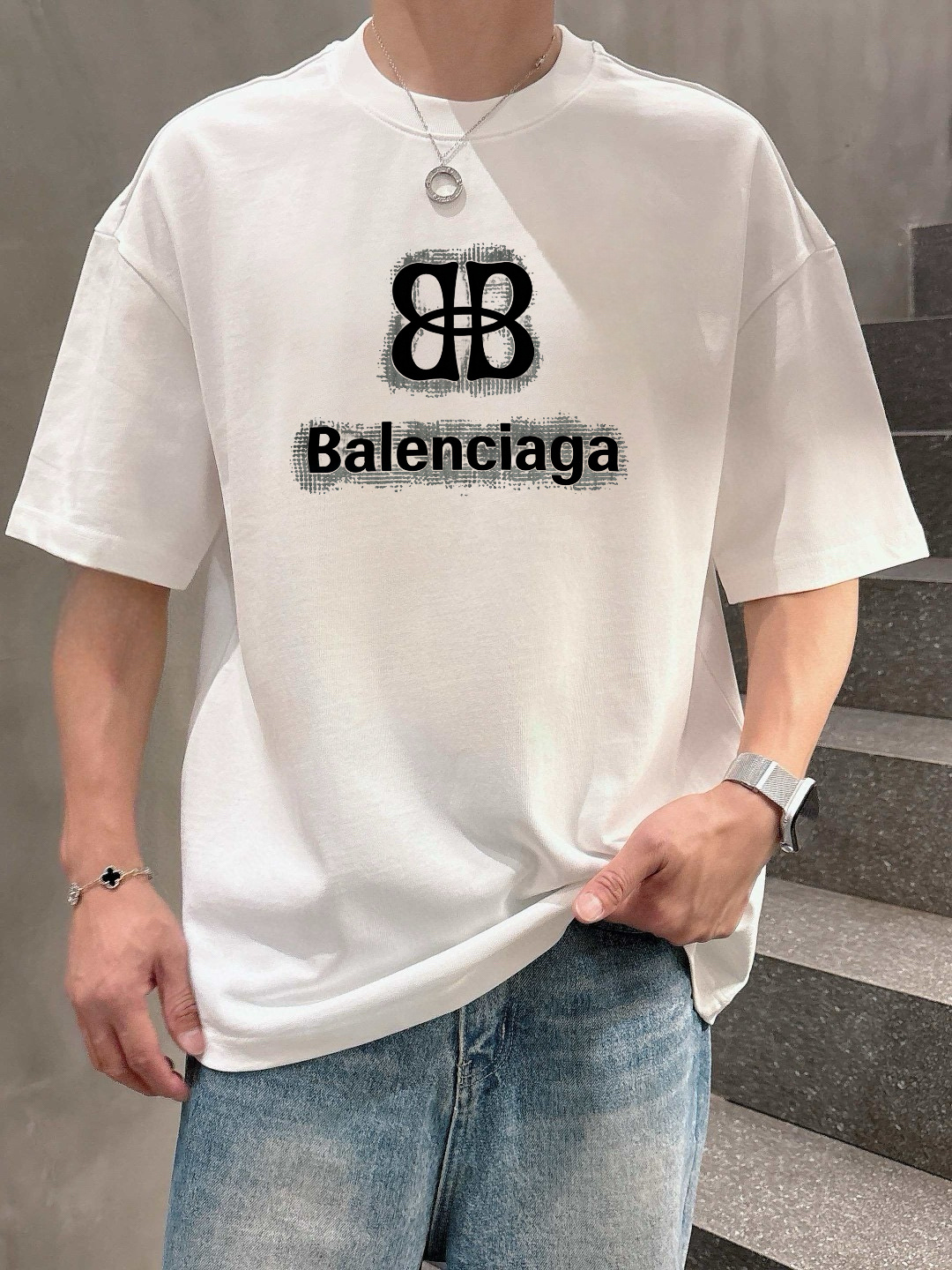 P75 París 2025 primavera/verano nueva colección, primer lanzamiento en mostrador, camiseta de cuello redondo de manga c…