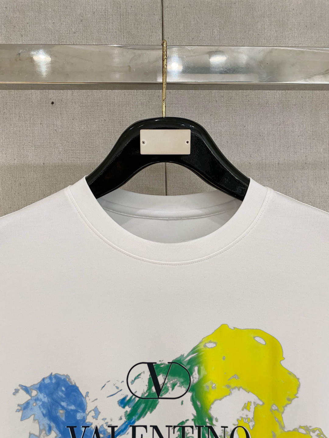 华伦家 春夏新款首发专柜最新款长袖T恤 高端订制 设计前卫时尚！品牌logo重工艺设计 高端定制面料.手