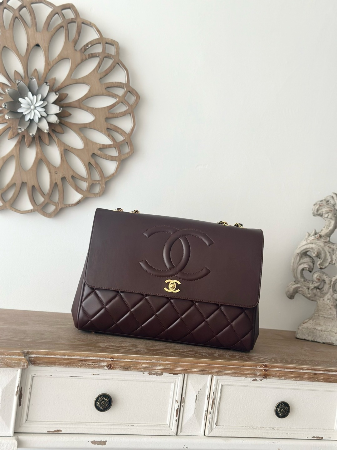 CHANEL Maxi Quilted Caviar Flap Shoulder Bag