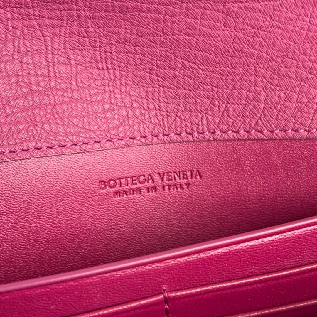Bottega Veneta Pink Ostrich Leather Knot Clutchbag