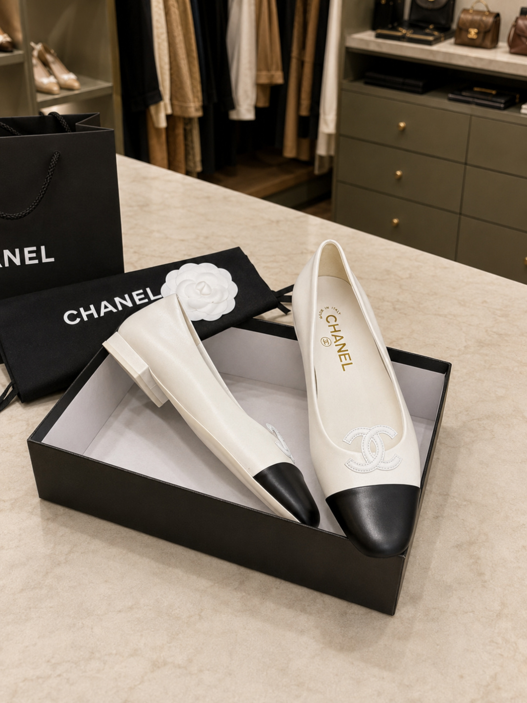 CHANEL CC Cap-Toe Leather Ballet Flats