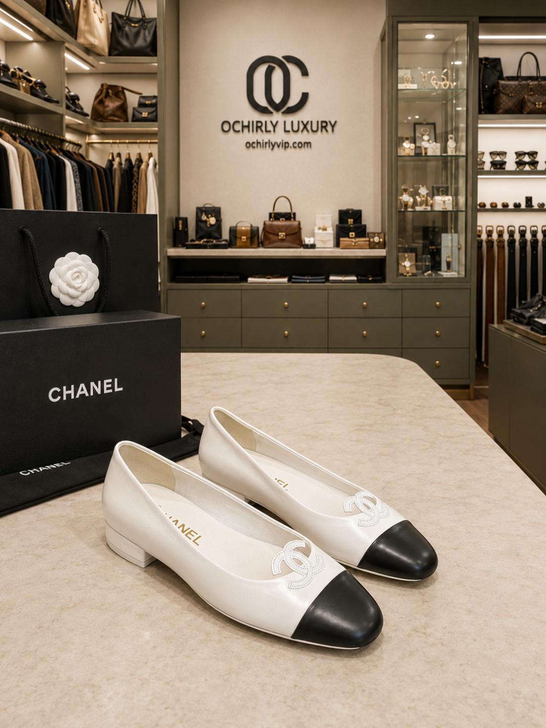 CHANEL CC Cap-Toe Leather Ballet Flats