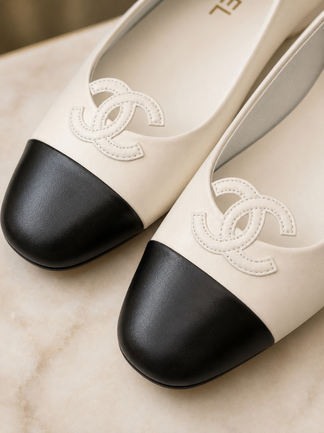 CHANEL CC Cap-Toe Leather Ballet Flats