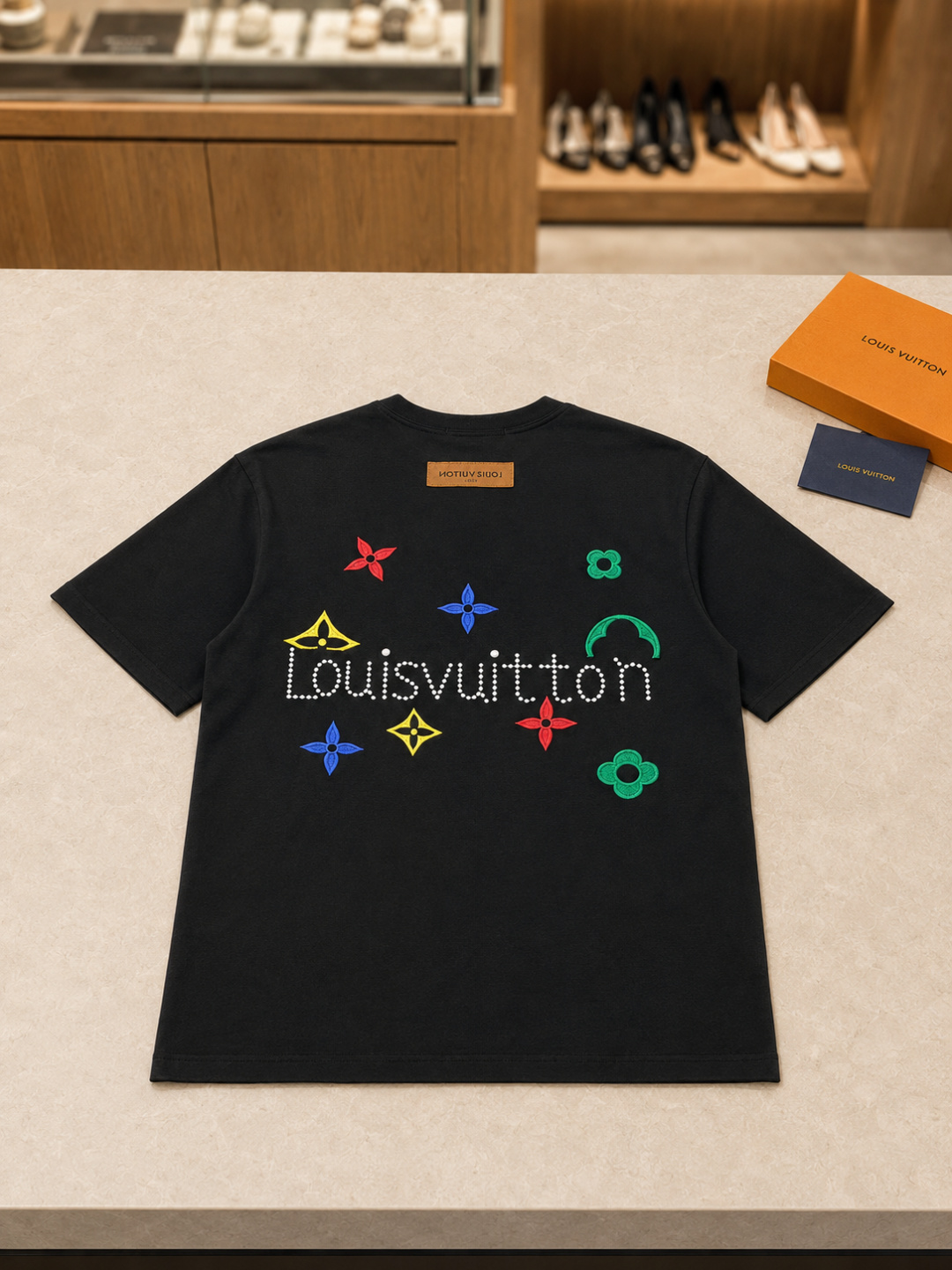 Louis Vuitton Black  Short Sleeve T-shirt