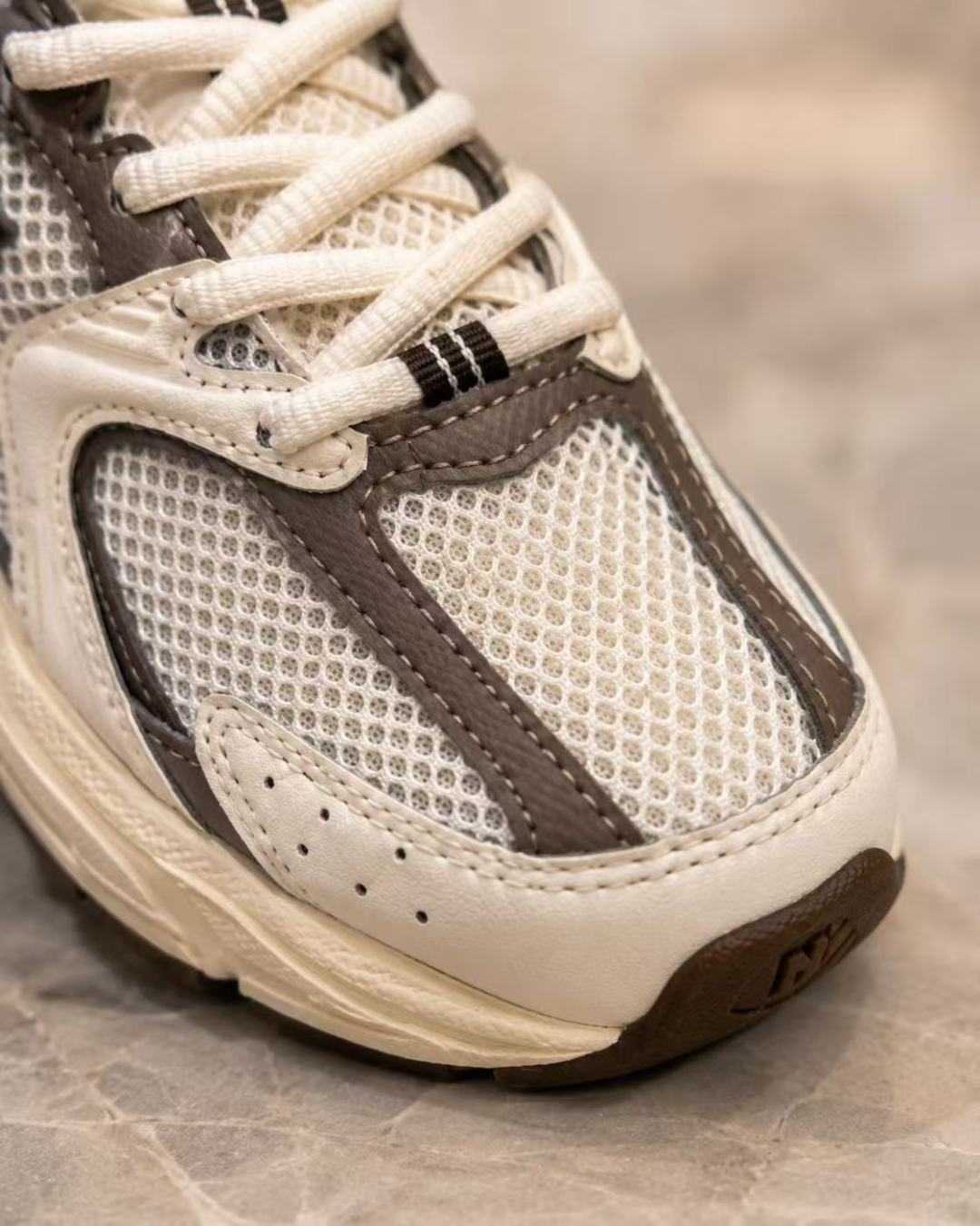 New Balance 530 Sneakers