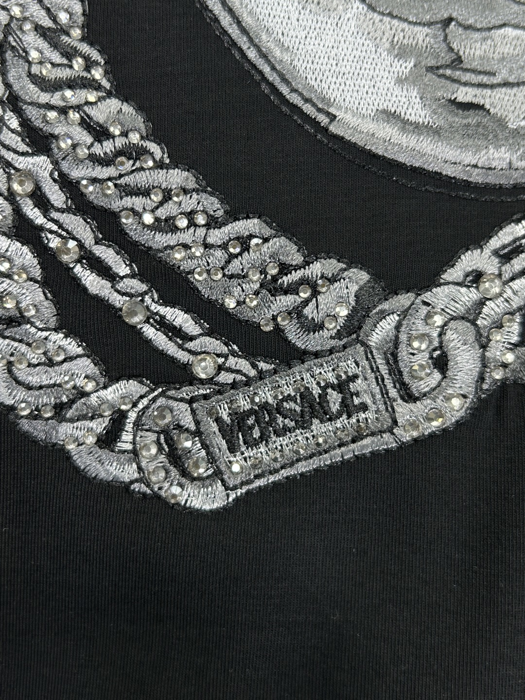 Versace Medusa Crystal Embellished Black Cotton T-Shirt, Short Sleeve 8 cmp i1741986150865 8673 0 6