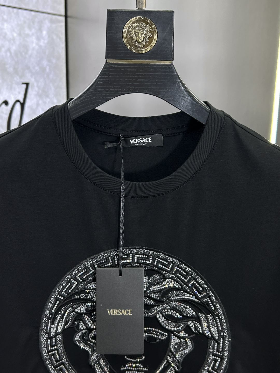 Versace Men's Black Cotton T-Shirt with Embroidered Crystal Medusa, S-4XL 5 cmp i1742066273471 1162 0 3