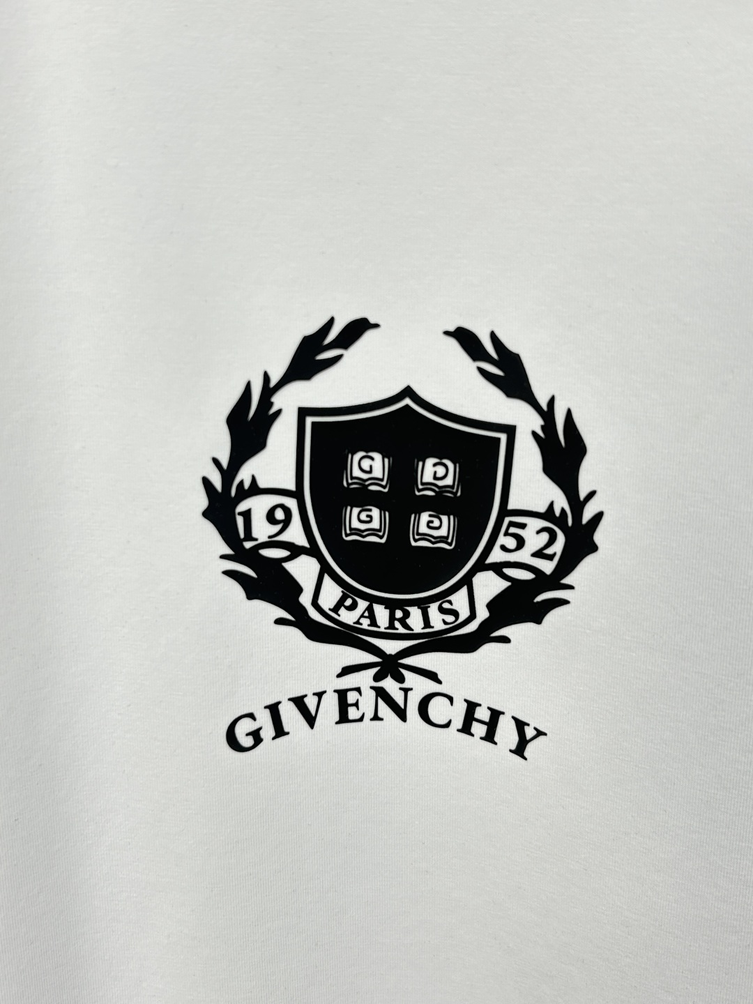 Givenchy Men's White Cotton Jersey T-Shirt with 3D Logo Print 7 cmp i1742276419629 9647 0 5