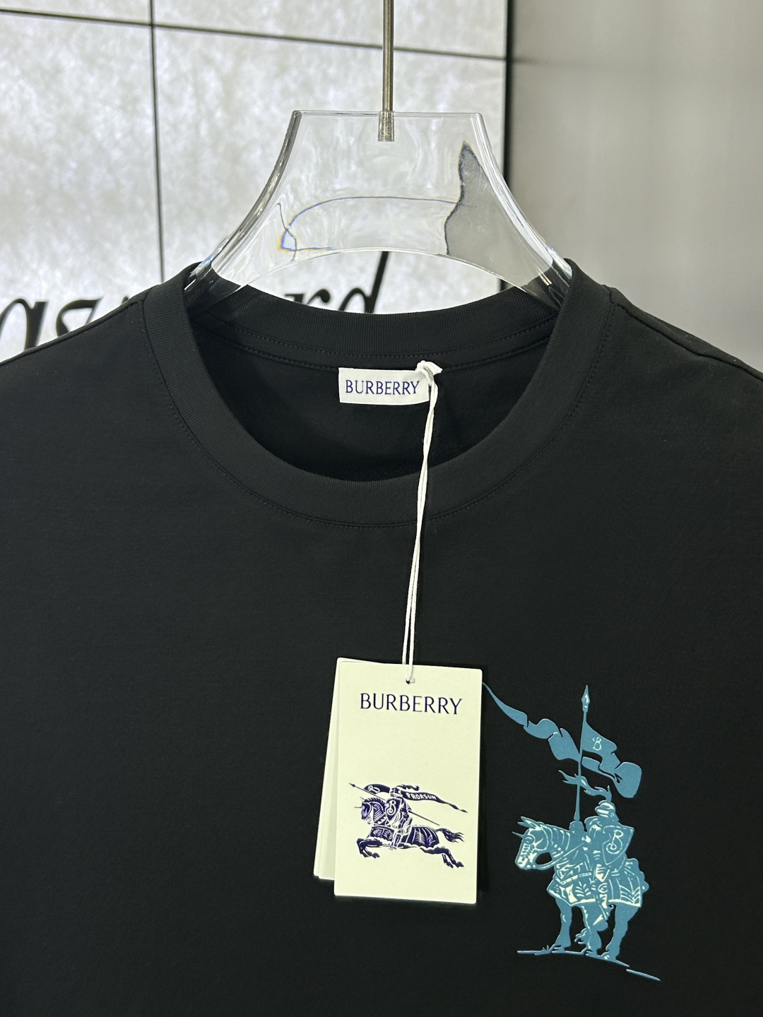 Burberry Men's Black Cotton T-Shirt with Equestrian Knight Design 5 cmp i1742411157768 4986 0 4