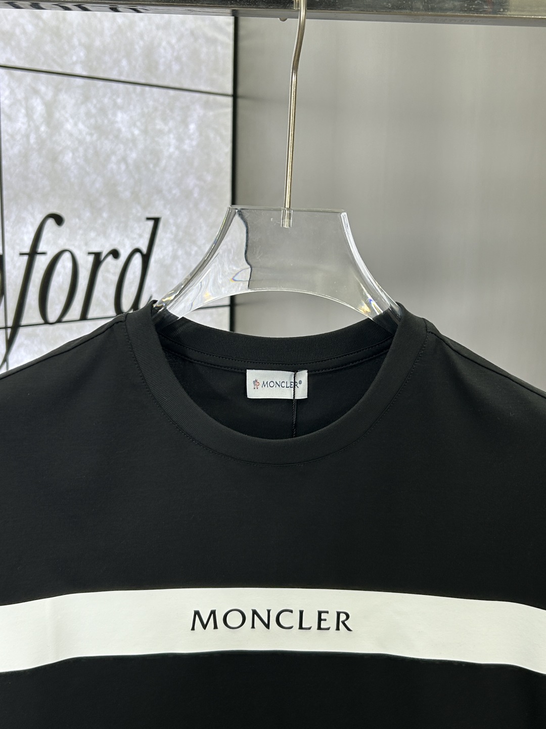 Moncler Men's Logo Print Crew Neck Short Sleeve T-Shirt - Casual Wear 5 cmp i1742496657905 8033 0 4