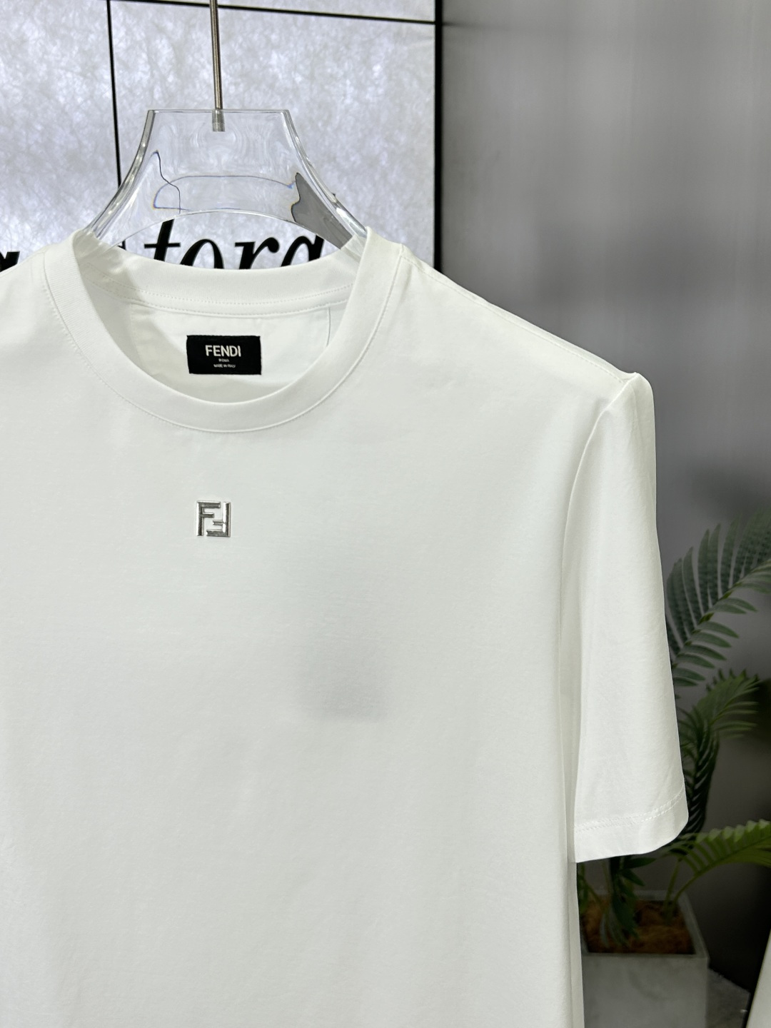 Fendi White Cotton Crew Neck T-Shirt with Metal Logo Detail 5 cmp i1742673324960 9208 0 3