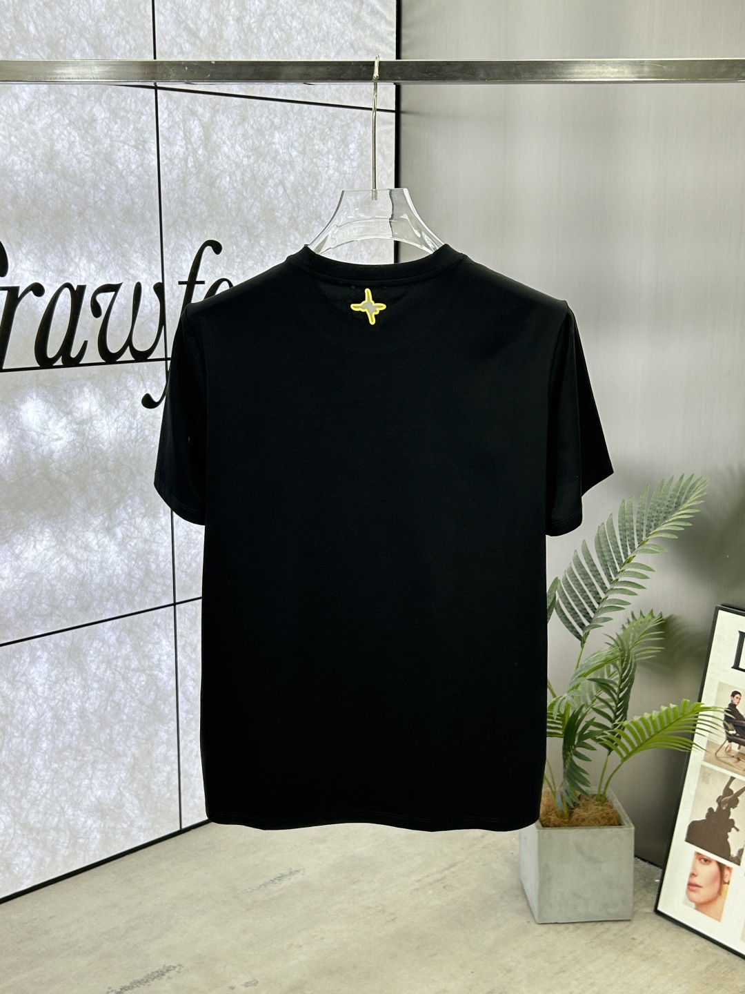 Dior 25SS Crew Neck Short Sleeve T-Shirt with Brand Print - Classic & Casual 3 cmp i1743197546205 381 0 1