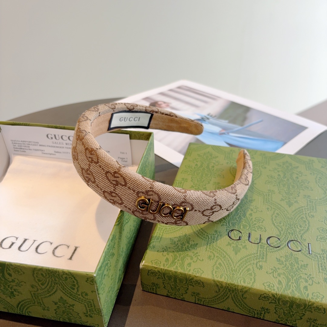 配包装
Gucci古奇 官方经典新款双G发箍，女神必备单品，非常百搭，时尚潮流