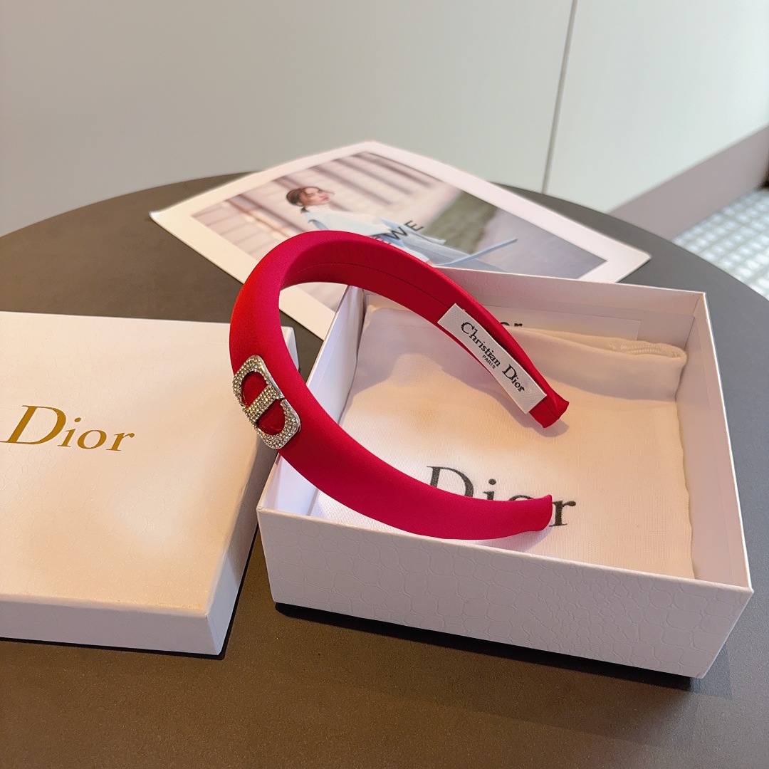 配包装
Dior（迪奥） 新款缎面高级感大牌发箍, 网红新款防滑头箍、让你的魅力绽放 清新淑女范让时尚更