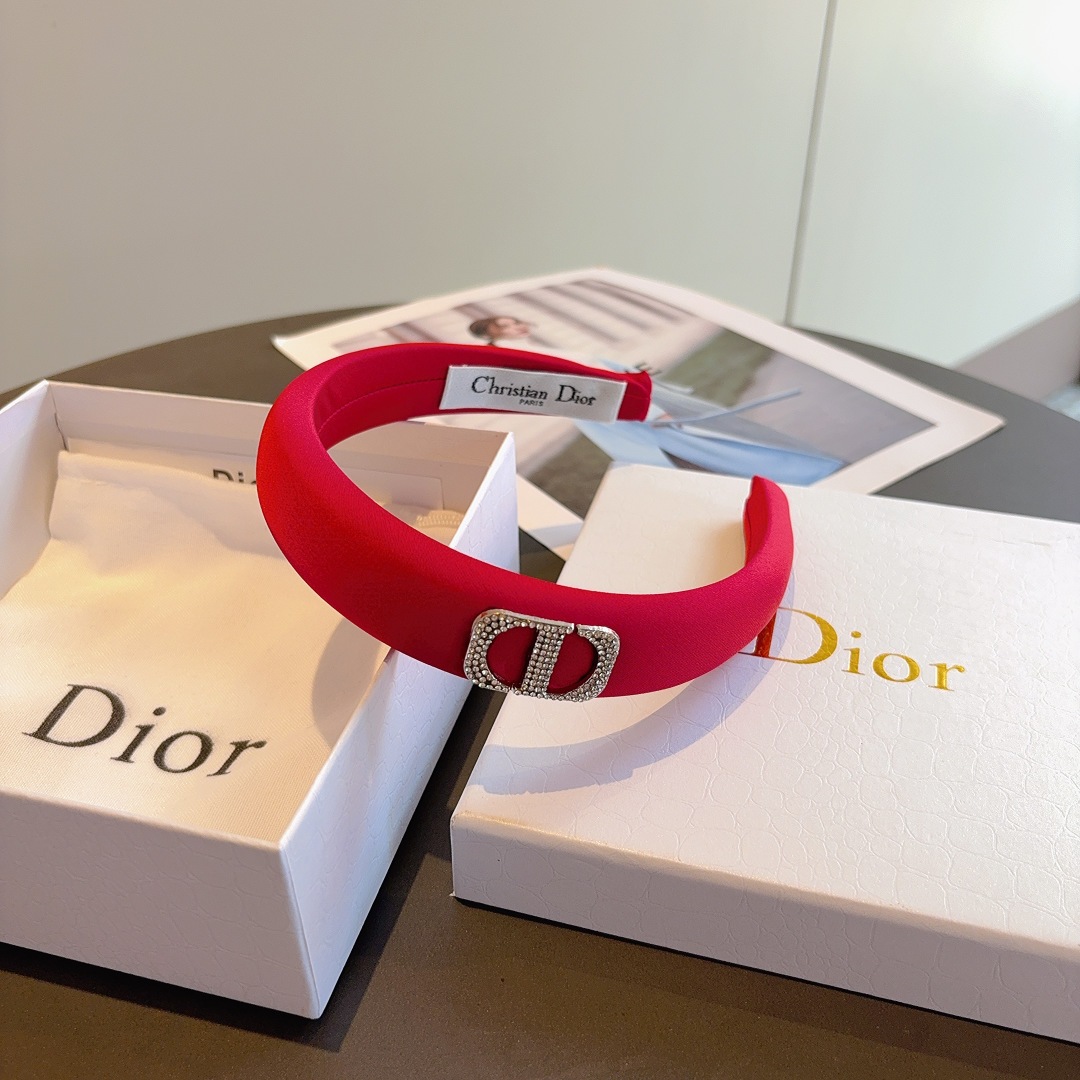 配包装
Dior（迪奥） 新款缎面高级感大牌发箍, 网红新款防滑头箍、让你的魅力绽放 清新淑女范让时尚更