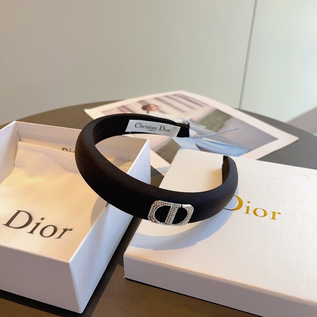 配包装
Dior（迪奥） 新款缎面高级感大牌发箍, 网红新款防滑头箍、让你的魅力绽放 清新淑女范让时尚更