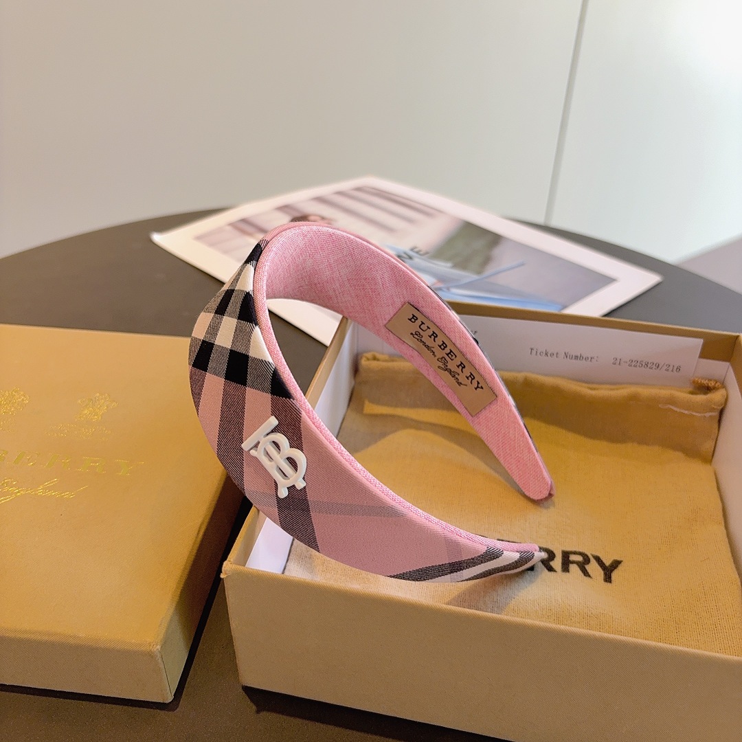配包装巴宝莉BURBERRY 新款双层宽边发箍，客供面料 🎀细节全部实拍！非常耐看又百搭、适合各种场合搭