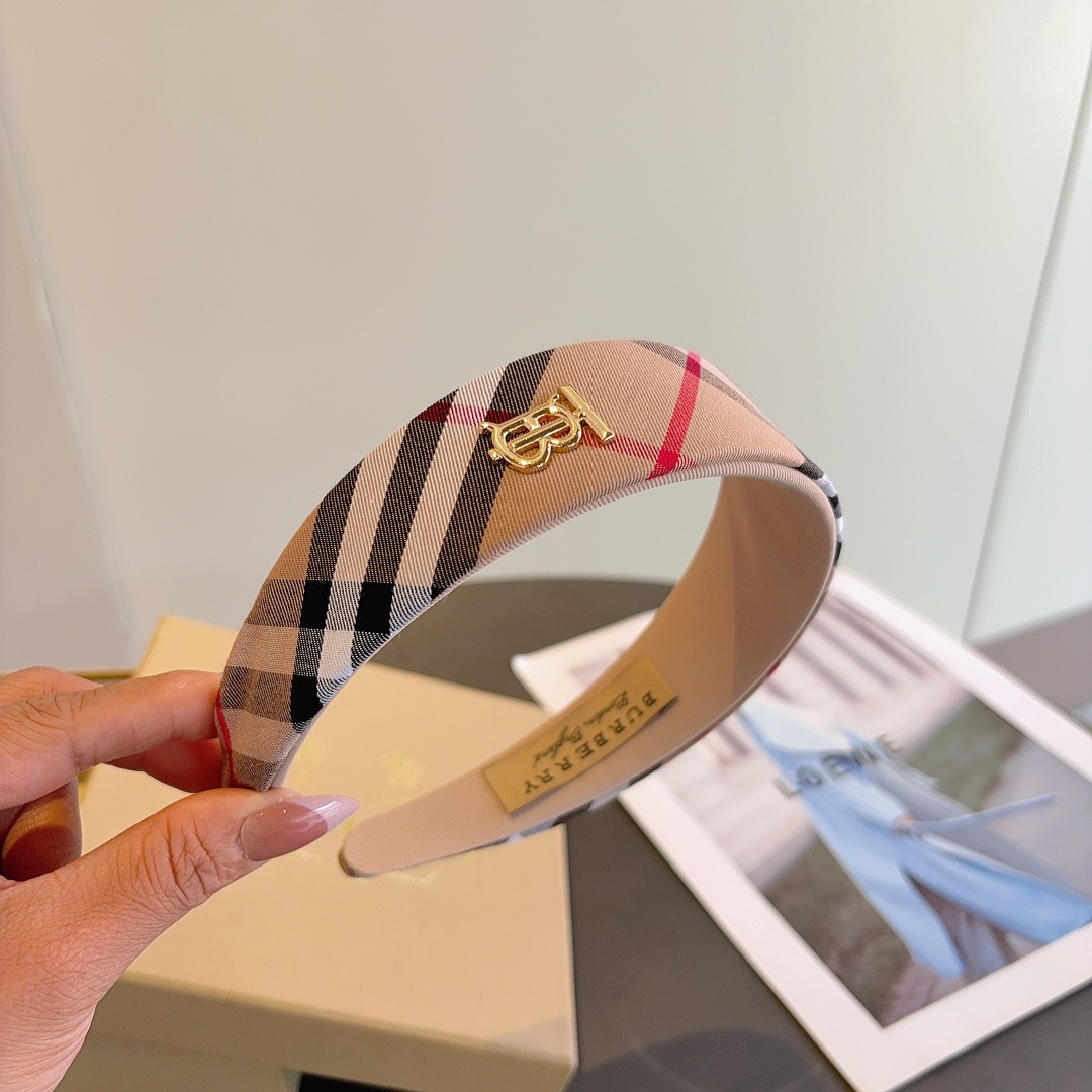 配包装巴宝莉BURBERRY 新款双层宽边发箍，客供面料 🎀细节全部实拍！非常耐看又百搭、适合各种场合搭
