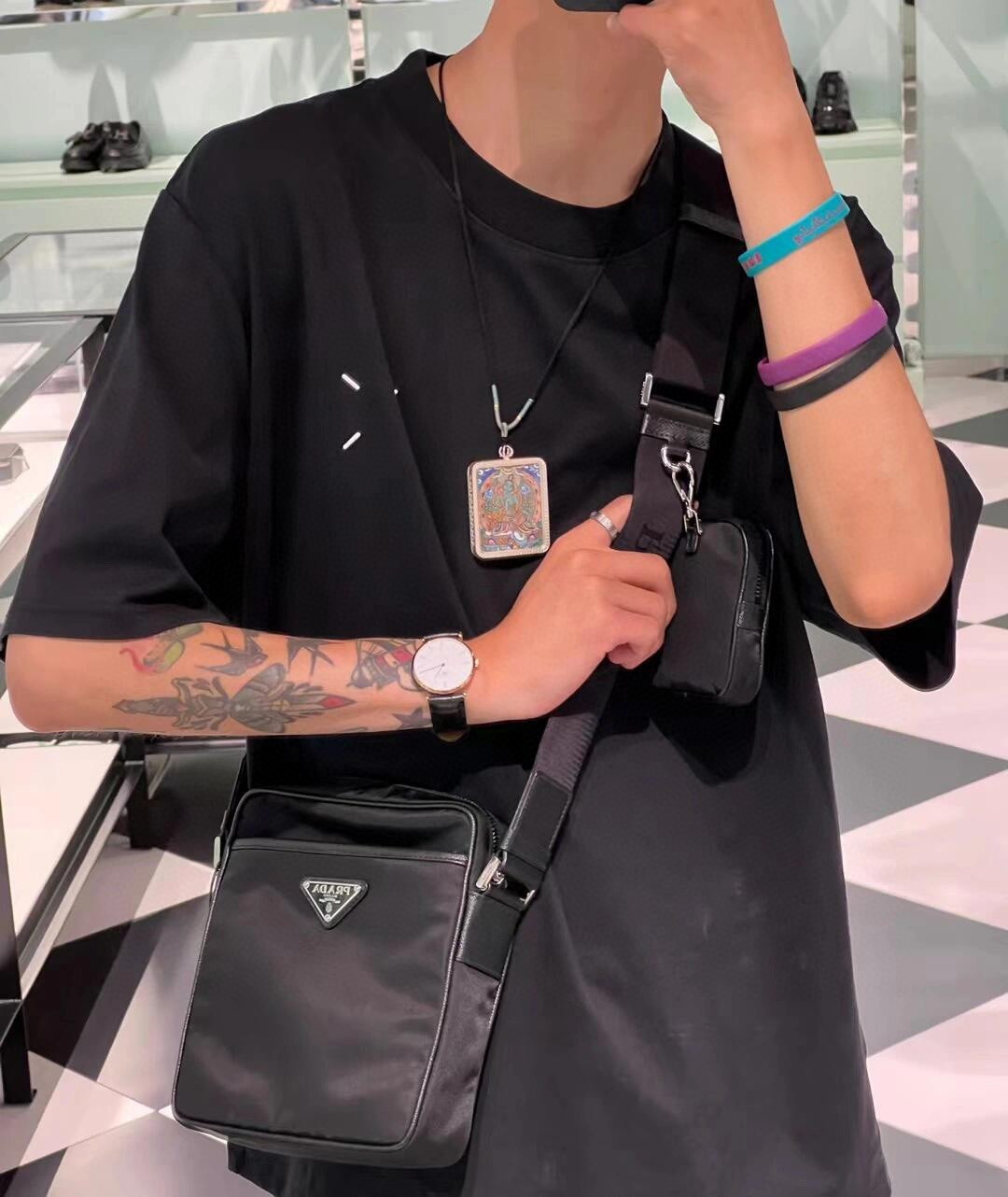 prada comes with a full set of counter-matched packaging, new three-in-one