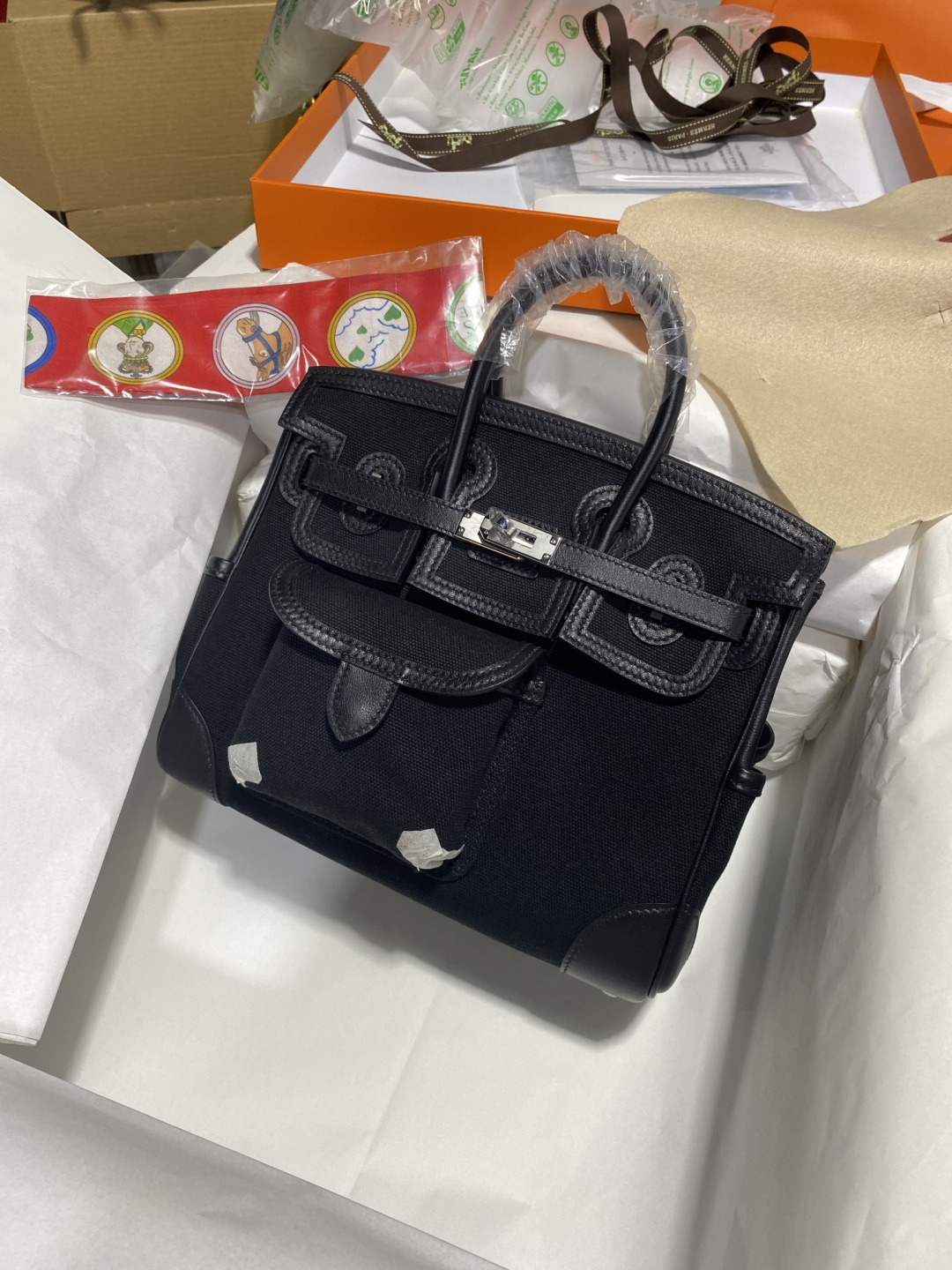 Hermès 2025 high-end H new bag king! No one will not praise my Hermes, which is clearly arranged for you inside and out. The most popular cargo o