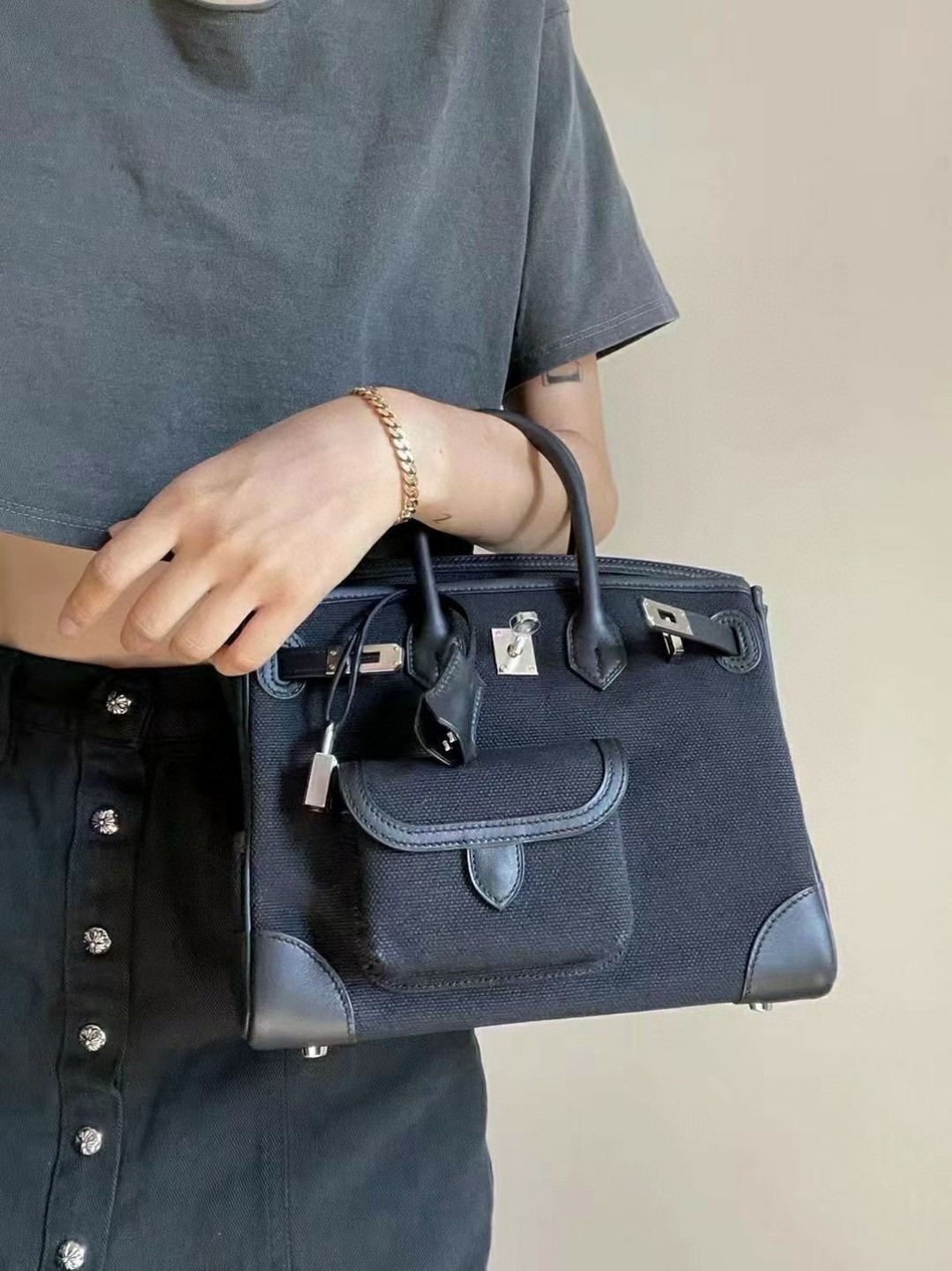 Hermès 2025 high-end H new bag king! No one will not praise my Hermes, which is clearly arranged for you inside and out. The most popular cargo o
