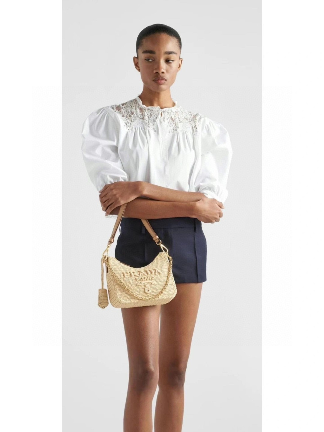 (With a full set of counter-matched packaging, exclusive sale), prada straw three-dimensional embroidery has arrived, and Hobo is officially sell