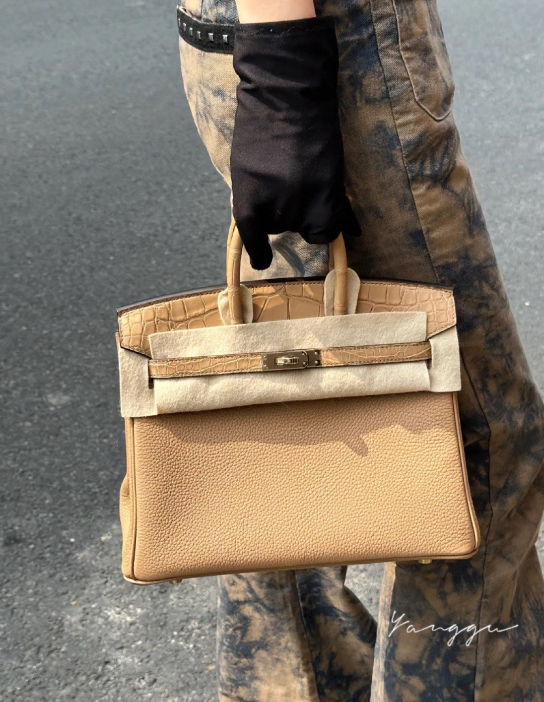 Hermès Key deliveryRecommend platinum crocodile leather