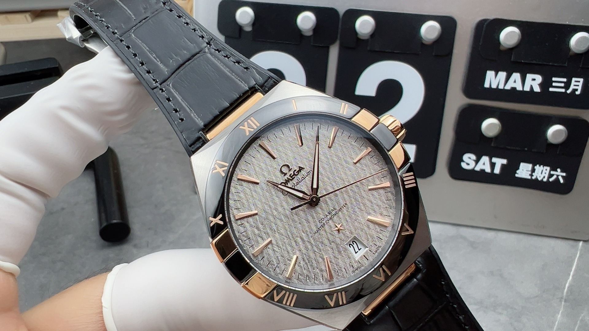 NO:158127,Vs gold plaid five-generation constellation,19860909Vs间金格纹五代星座,,Watch