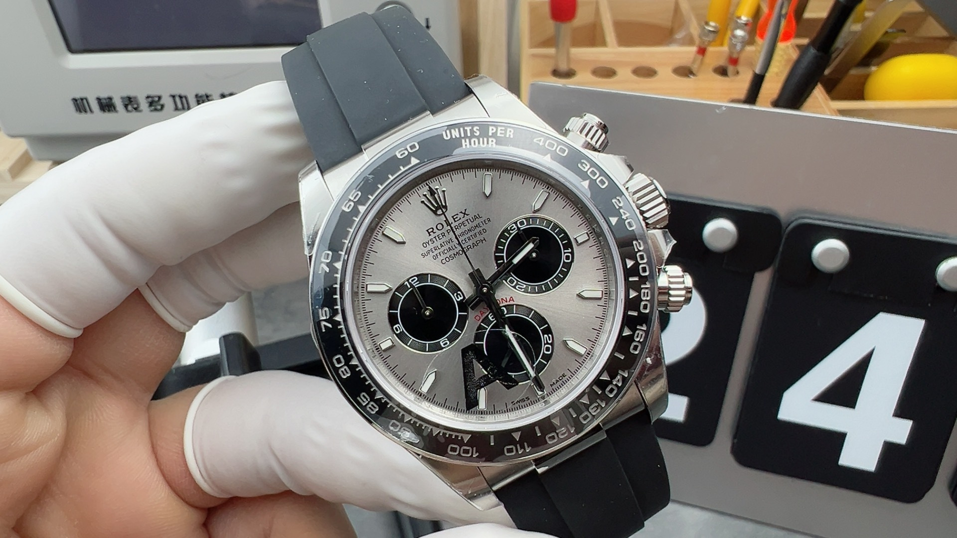 NO:158129,VS strongest counterweight 4131 Huidi,19860909VS最强配重4131灰迪,,Watch