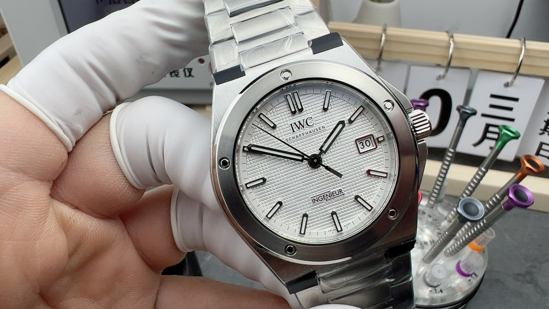 NO:158155,V7 white face engineer,19860909V7白面工程师,,Watch