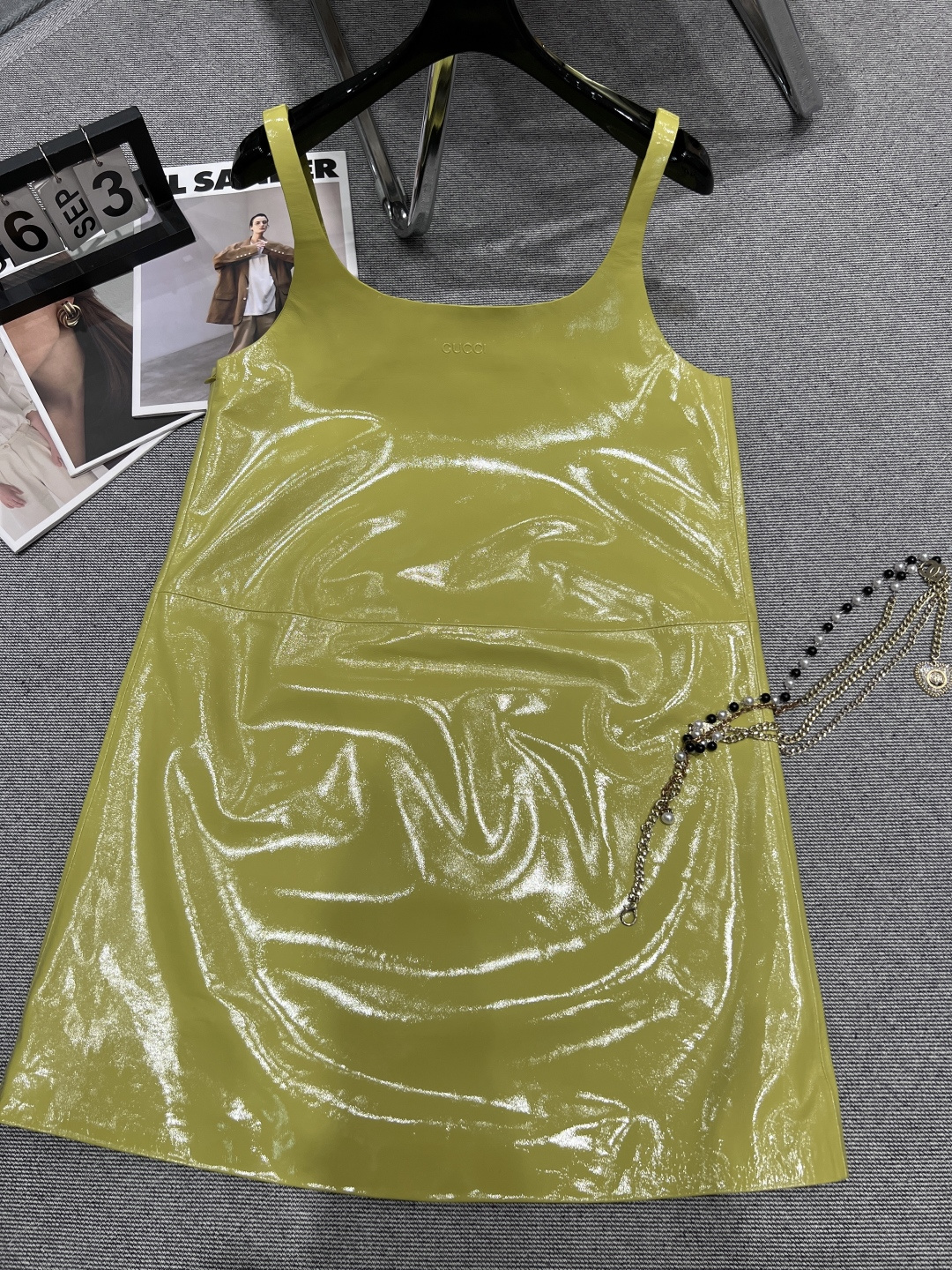 NO:437205,——Gucc*—2025 early autumn new sheepskin vest skirt, show series, official website for sale, same style as Joey Yung and Charlene Choi, using imported sheepskin, with super strong leather gloss, delicate leather, fine workmanship SMLXL, gucci, skirts, sheepskin, alexander wang19860909——Gucc*——2025早秋新款羊皮背心裙,秀场系列,官网在售,容祖儿,蔡卓妍同款,采用进口绵羊皮,皮质光泽感超强,皮质细腻,做工精细SMLXL,,gucci,skirts,sheepskin,alexander wang,Women's clothing