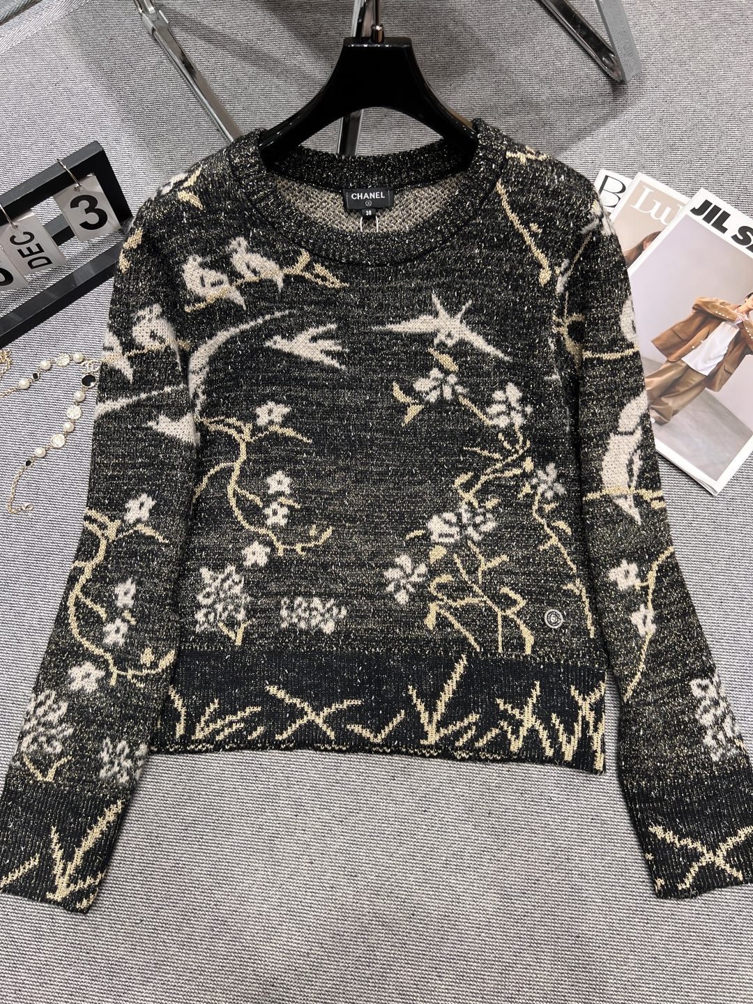 NO:448611,——Chane*——2025 early autumn new knitted top, Hangzhou series, adopts flower and bird embroidery technology, super exquisite SML, chanel, alexander wang19860909——Chane*——2025早秋新款针织上衣,杭州系列,采用花鸟绣花工艺,超级精美SML,,chanel,alexander wang,Women's clothing
