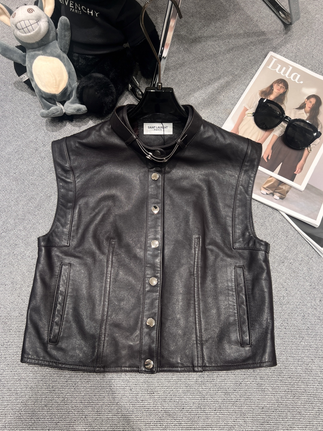 NO:456114,——YSL——2025 early autumn new lambskin vest, using high-quality imported lambskin, full of motorcycle style, cool and cool upper body, SMLXL,—————————————————————————————————————————————————————————————————————————————————————————————————————————————————————————————————————————————————————————————————————————————————————————————————————————————————————————————————————————————————————————————————————————————————————————————————————————————————————————————————————————————————————————————————————————————————————————————————————————————————————————————————————————————————————————————————————————————————19860909——YSL——2025早秋新款小羊皮皮马甲,采用优质进口小羊皮,机车风十足,上身又酷又飒,SMLXL,————系列开发区♥️————,saint laurent,sheepskin,alexander wang,Women's clothing