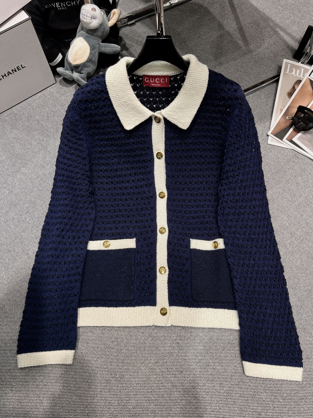 NO:472203,——Gucc*——2025 early autumn new cardigan, on sale on the official website, loose style, strong inclusive SMl, gucci, alexander wang19860909——Gucc*——2025早秋新款开衫,官网在售,版型宽松,包容性强SMl,,gucci,alexander wang,Women's clothing