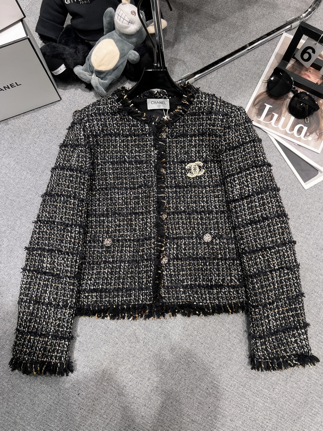 NO:474319,——Chane*——2025 early autumn new small fragrance jacket, exclusive custom edition, imported fabric, camellia lining, hand-pulling craftsmanship, the whole dress is super textured, and exquisite brooch SML, chanel, jackets & coats, brooch, breastpin, alexander wang19860909——Chane*——2025早秋新款小香风外套,独家定制开版,进口面料,山茶花里衬,手工拔毛工艺,整件衣服超级有质感,赠送精美胸针SML,,chanel,jackets & coats,brooch，breastpin,alexander wang,Women's clothing