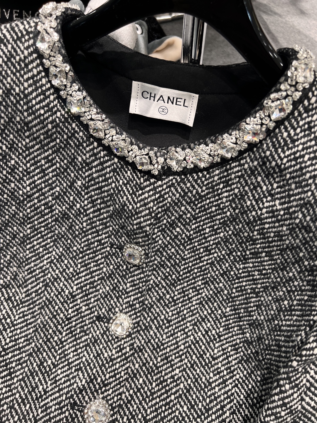 Chanel-Inspired Tweed Set: Jacket and Skirt Outfit with Embellished Details 4 cmp i1758860033756 8181 0 2