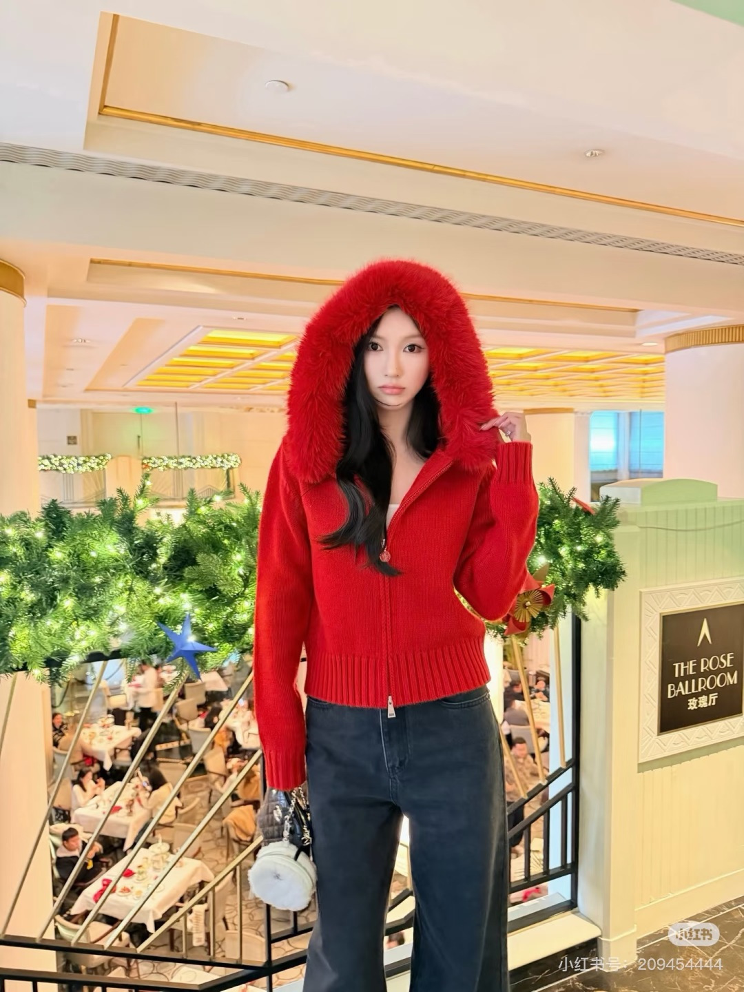 NO:694953,,,19860909,,,Women's clothing