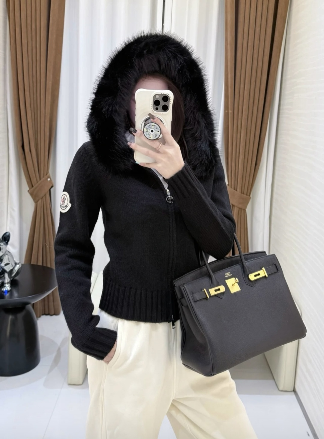 NO:694963,,,19860909,,,Women's clothing