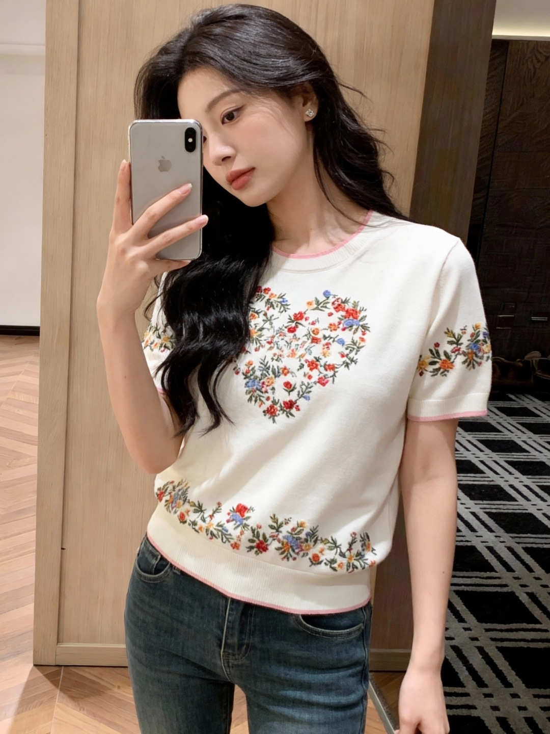 NO:715161,,,19860909,,,Women's clothing