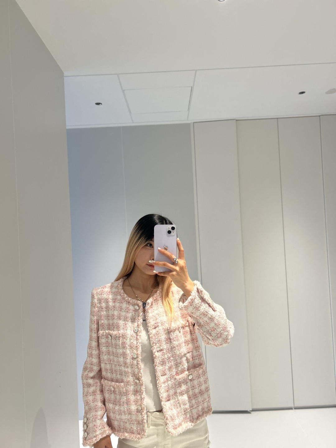 NO:715699,,,19860909,,,Women's clothing