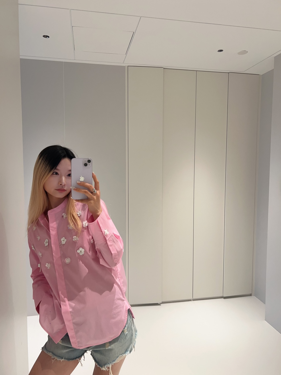 NO:715714,,,19860909,,,Women's clothing