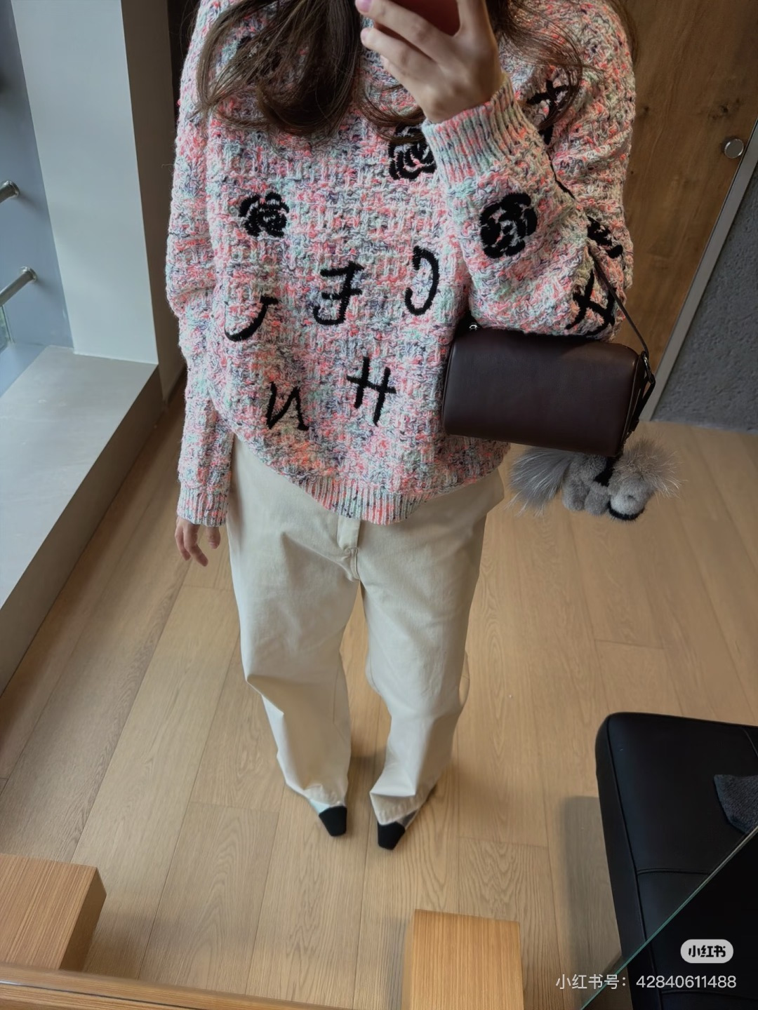 NO:728881,,,19860909,,,Women's clothing