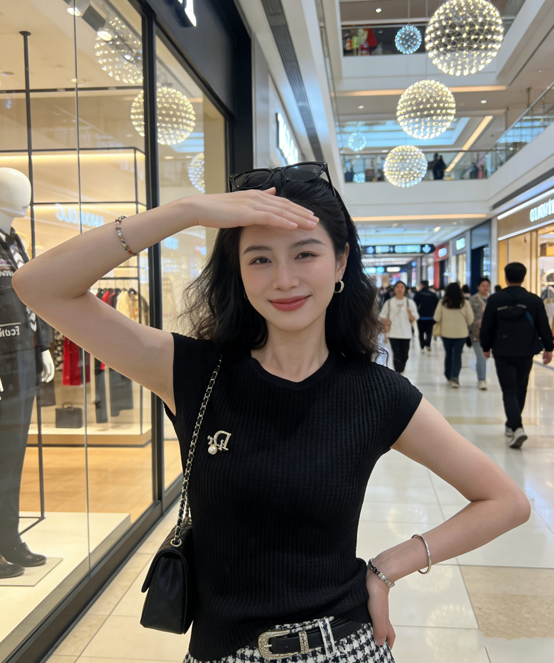 NO:748828,,,19860909,,,Women's clothing