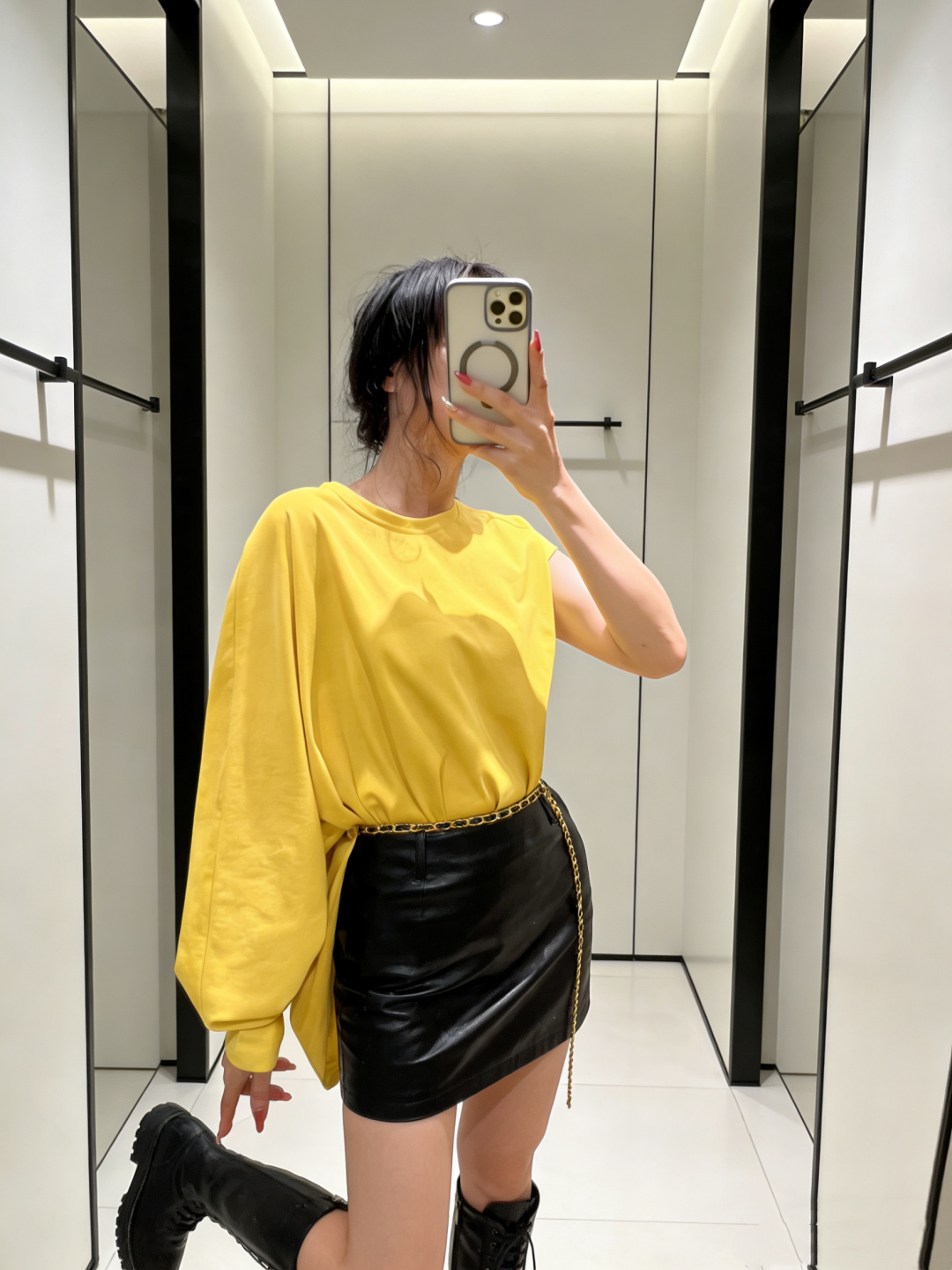 NO:748812,,,19860909,,,Women's clothing