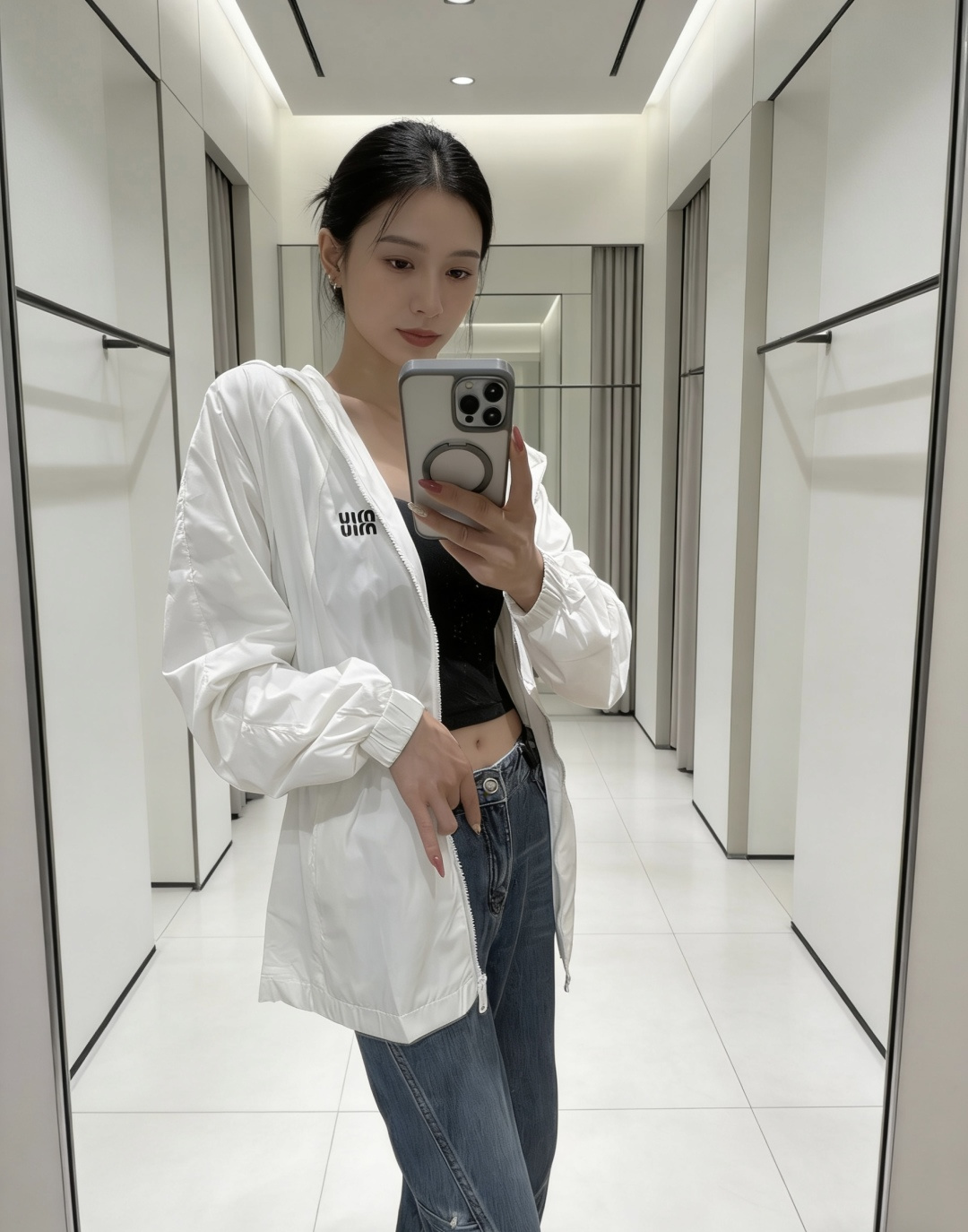 NO:751495,,,19860909,,,Women's clothing