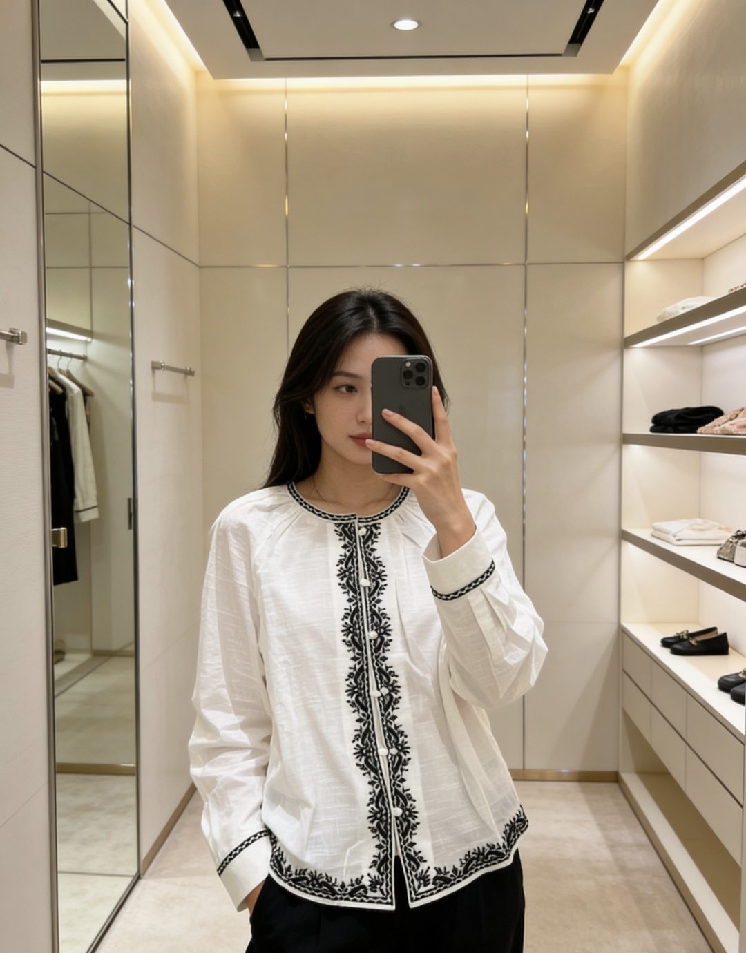 NO:751494,,,19860909,,,Women's clothing