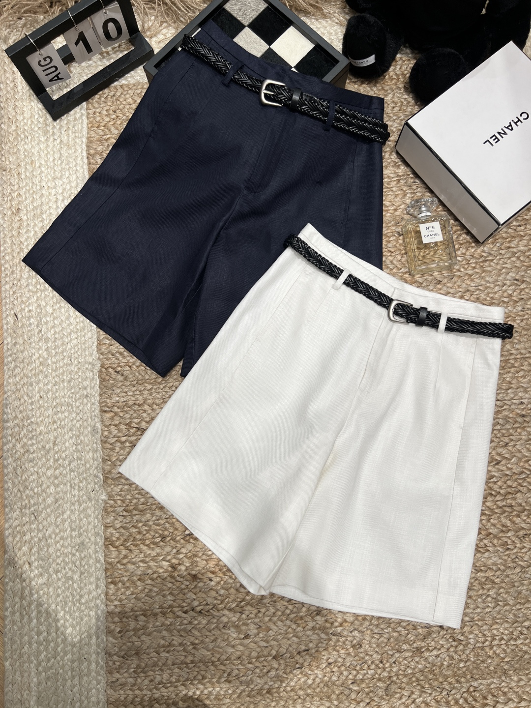 NO:821677,——Ralp*Laur*——2026 SS linen suit five-point shorts, two basic colors of navy and white, with a built-in woven belt, simple and detailed, lazy people can just put it on and go out, comfortable and textured Size SML, women's clothing, loro piana, shorts, business suit,19860909——Ralp*Laur*——2026年SS亚麻西装五分短裤,藏青&白色两个基础色,搭配自带的编织腰带,简约又有细节感,懒人直接套上就出门,舒服又有质感码数SML,女装,loro piana,shorts,business suit,,Women's clothing